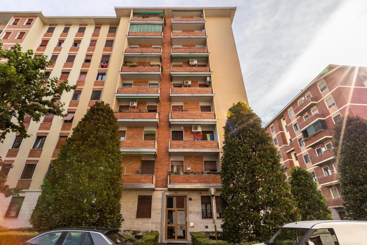Rosselli 13 Milan Apartment Exterior photo